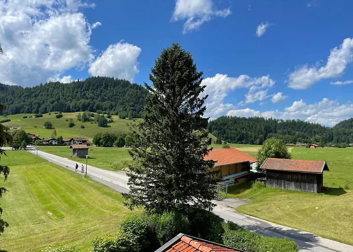 Geraeumiges Domizil Mit Bergblick Und Sauna